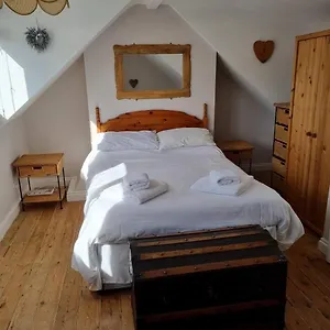 https://endeavour-cottage-a-wonderful-whitby-holiday.yorkshirehotels.net